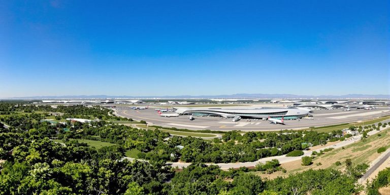 Vue aérienne de l'aéroport de Fès Saïss